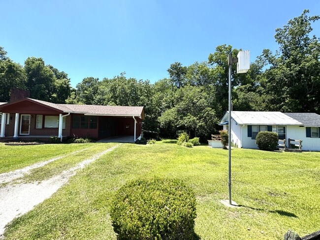 Photo - Convenient 3BR Home with Water & Lawn Care Included