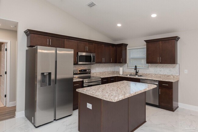 Photo - 8570 Stockdale Ave