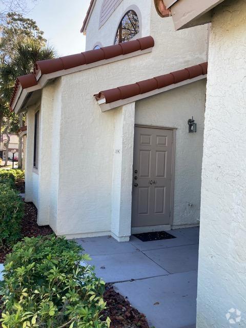 Building Photo - 1041 Country Club Dr Rental