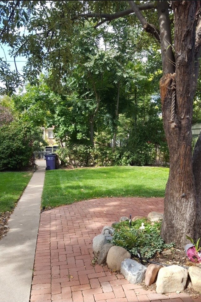 Photo - 1575 S Clermont St