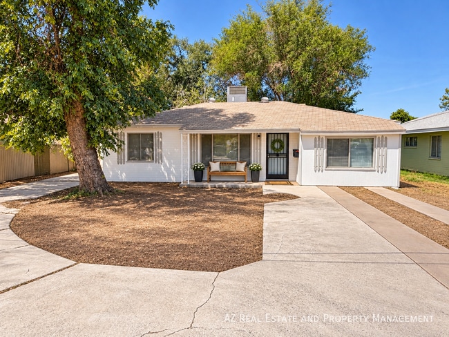 Building Photo - 6518 N 61st Dr