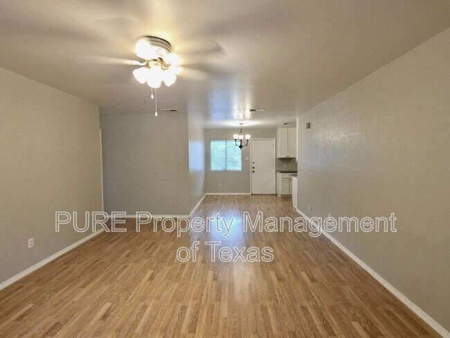 Photo - 8508 Romney Rd