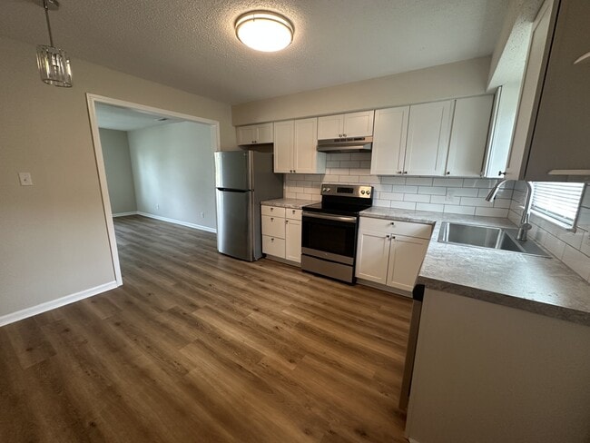 Photo - 1205 Cherry Ln