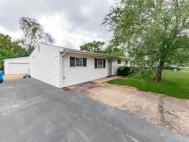 Photo - 9522 Trefore Ave