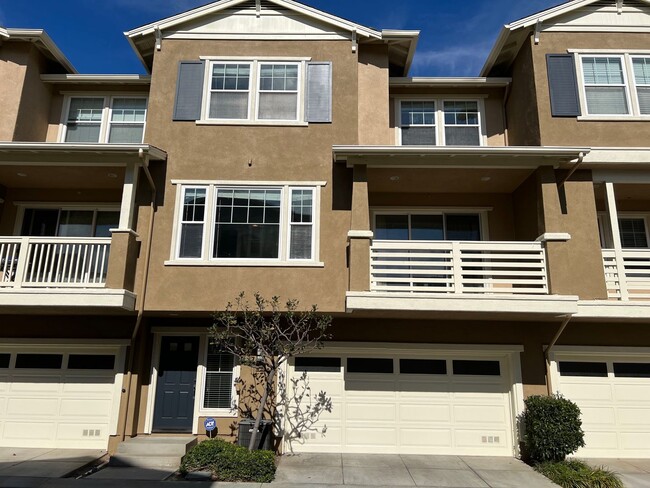 2 bd / 2.5 ba - Gated Community Townhome -... - 2 bd / 2.5 ba - Gated Community Townhome -...