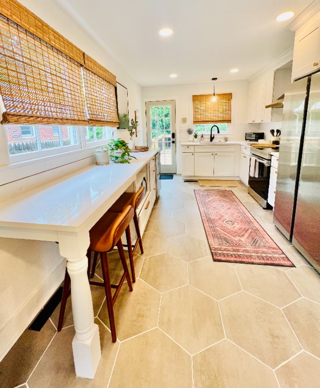 Photo - 707 Bellview St