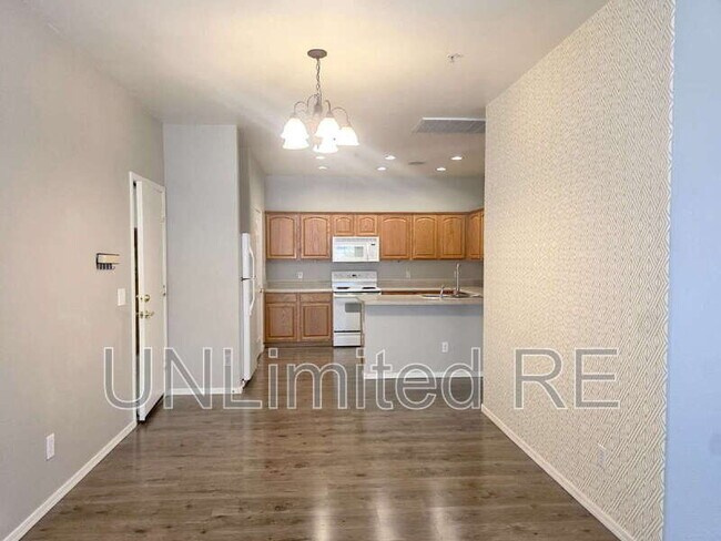 Photo - 1151 S 16th Pl