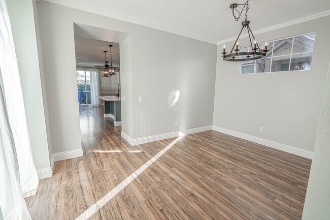 23239 Barnacle Ln