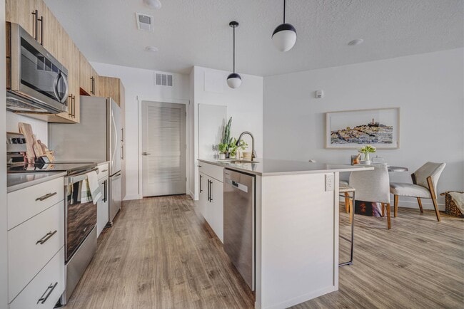 Reveal Apartments & Townhomes