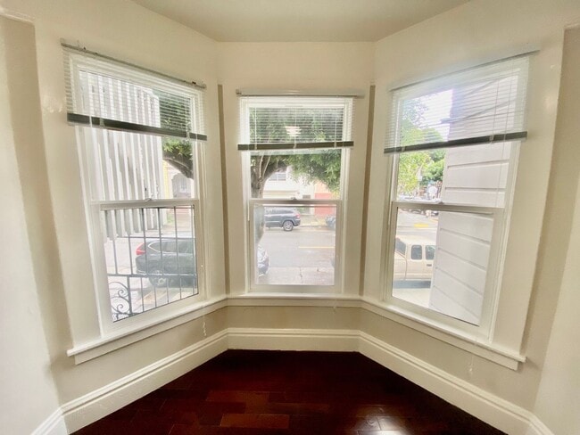 Photo - 486 1/2 Grove Street-