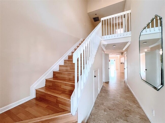 Photo - 2032 Discovery Cir E