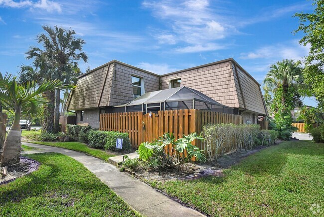 Building Photo - 7558 Courtyard Run E Rental