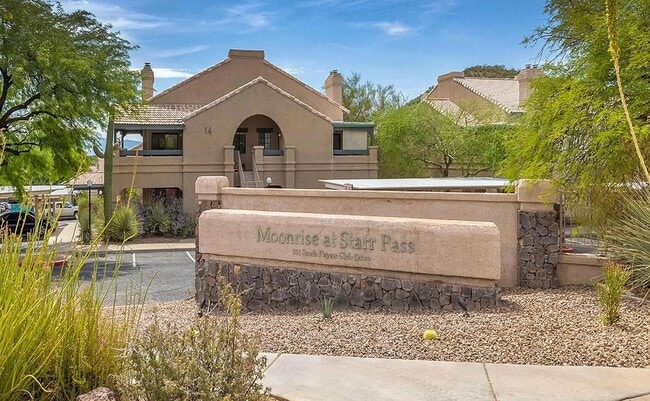 Building Photo - 101 S Players Club Dr Unit 10103