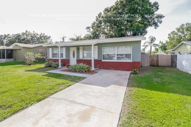 Photo - 2136 Mary Sue St