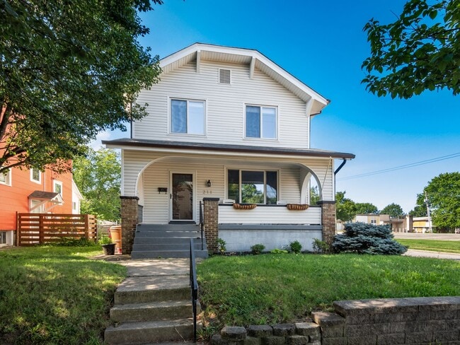 Photo - 211 E Jenkins Ave