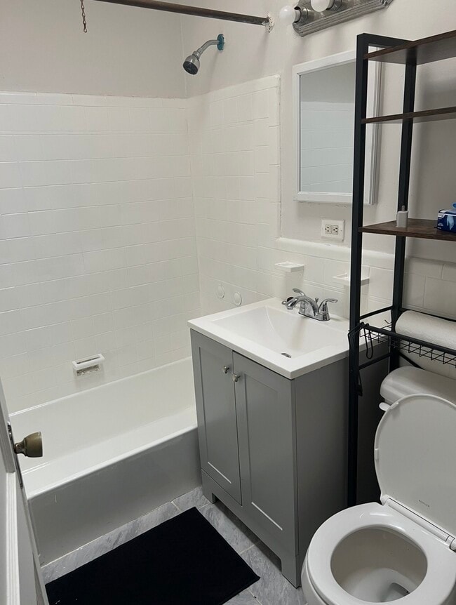 Photo - 4558 Oakmont St