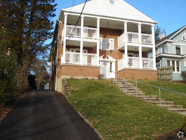Building Photo - 1307 Delta Ave Unit 1 Rental
