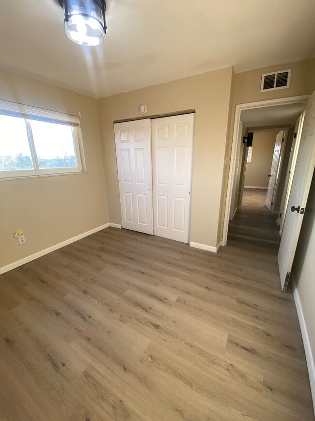 Photo - 814C Schirmer Unit C