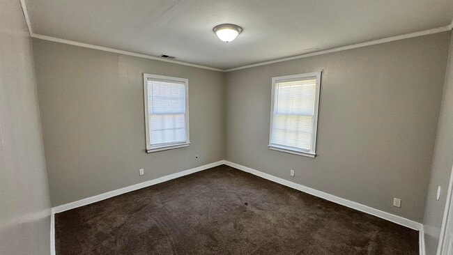 Photo - 992 Wrenwood St