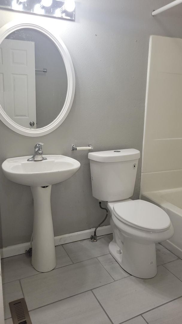 Photo - Nice 3 Bedroom, 1 Bath