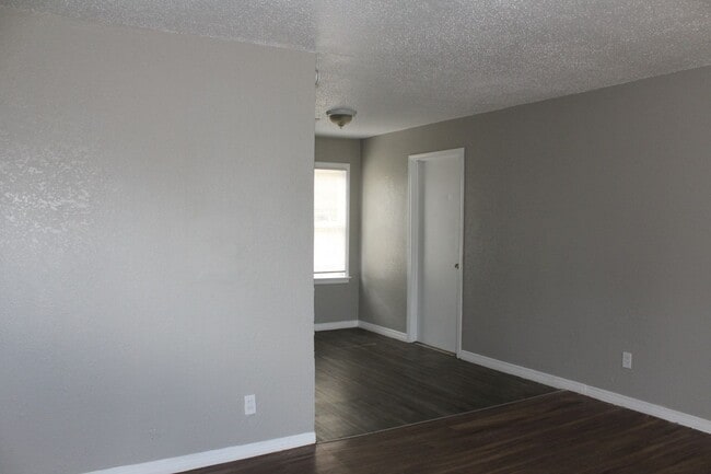 Photo - Cute and Affordable 2 beds!