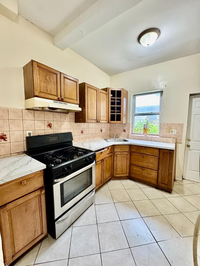 Photo - 220 S Millick St