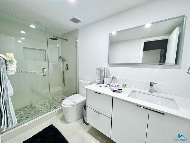 Photo - 19380 Collins Ave Unit 321