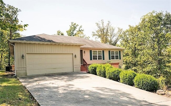 Building Photo - 5 Wreston Ln