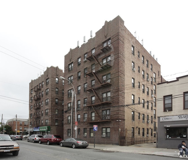 32-06 47th St