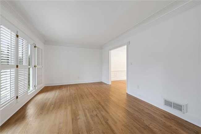 Photo - 1809 Shelburne Ridge