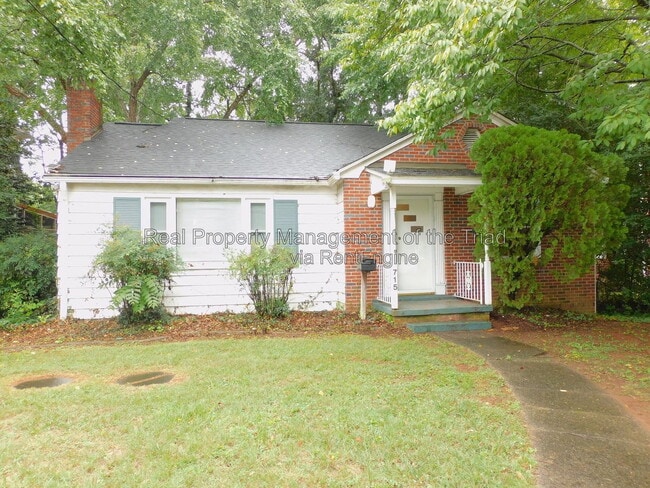 Building Photo - 715 S Hawthorne Rd