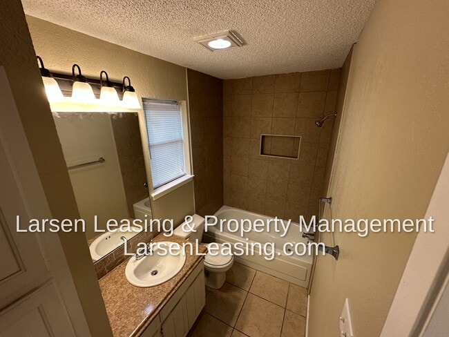 Bathroom - 6305 Rebecca Ln