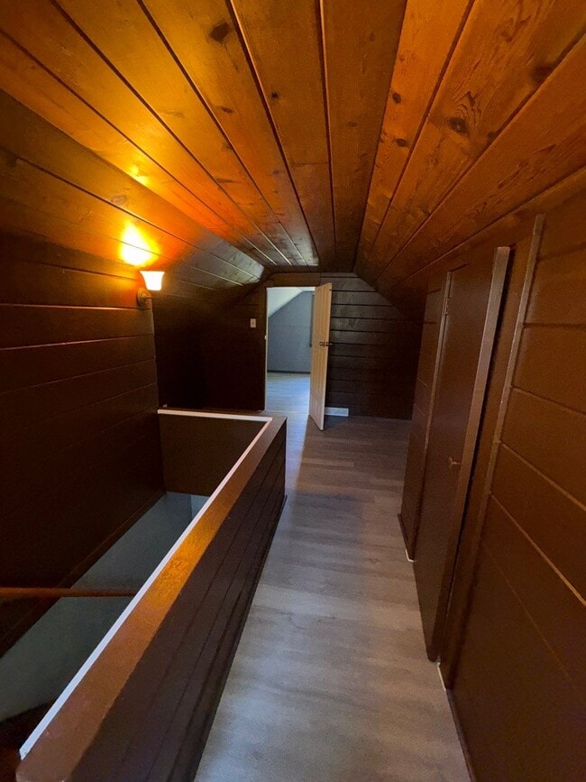 Photo - 201 S Memorial Ave