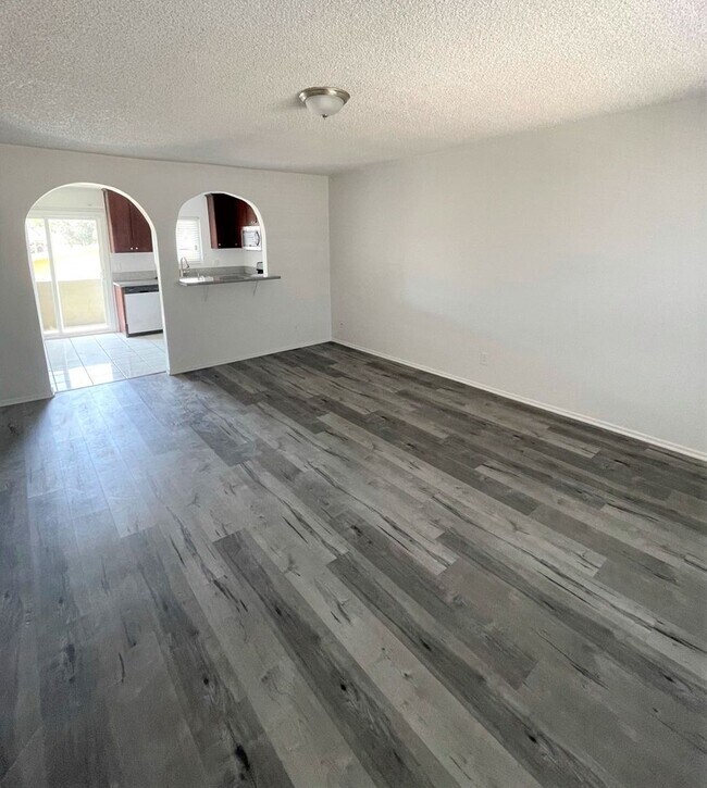 Photo - 271 Parke St