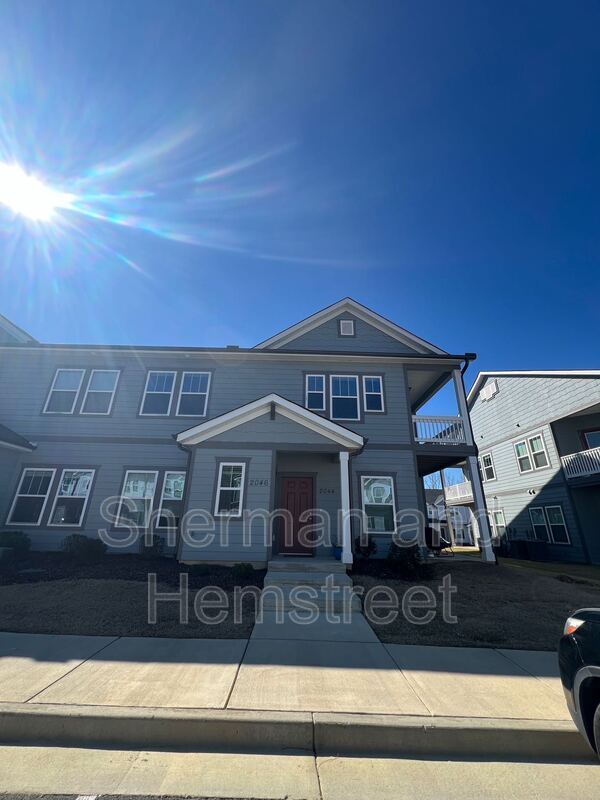 Building Photo - 2046 Lotus Dr