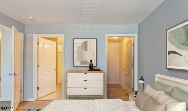 Photo - 914 Cedar Ct