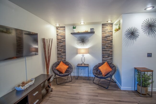 Photo - 2431 N Humboldt St