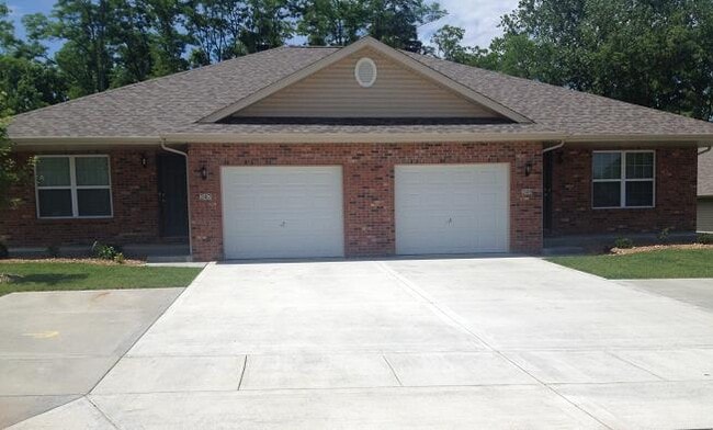 Building Photo - 257 Sandridge Dr Unit 257 Rental