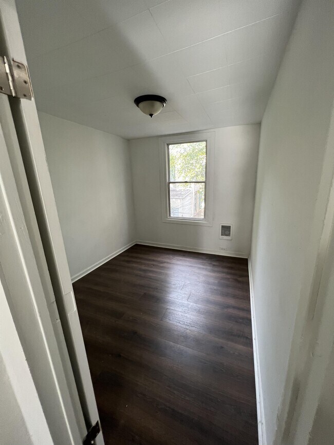 Photo - 1855 E Lippincott St