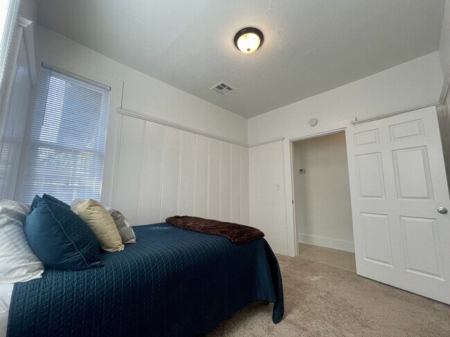 Photo - 1137 NW 44th St