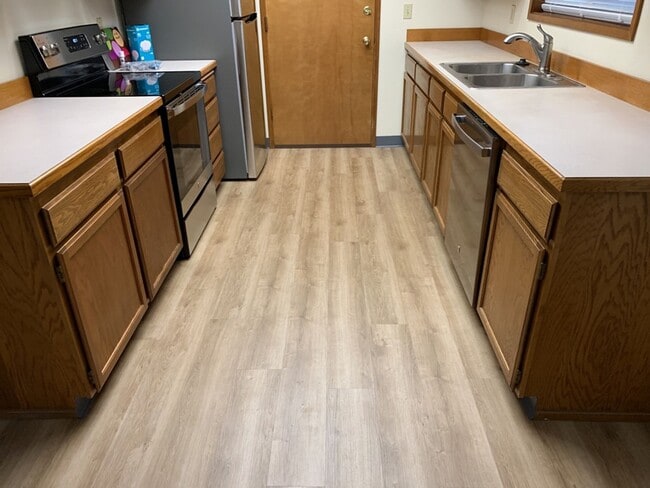 Photo - 3 Bed 2 Bath House~ Kenton Neighborhood~ Large Trees plus  W/D Hook Ups!