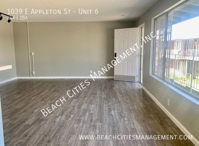 Photo - 1039 E Appleton St Unidad 6