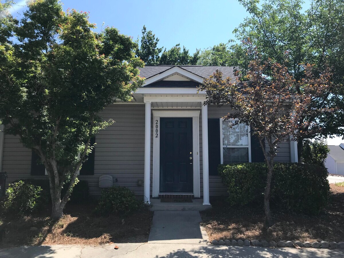 Photo - 2002 Caton Dr Townhome