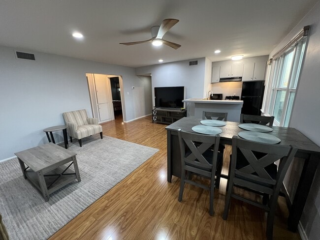 Photo - 6726 E Bay Shore Walk Unidad 6726-B