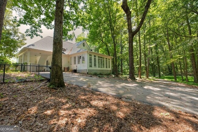 1031 Sandy Creek Rd