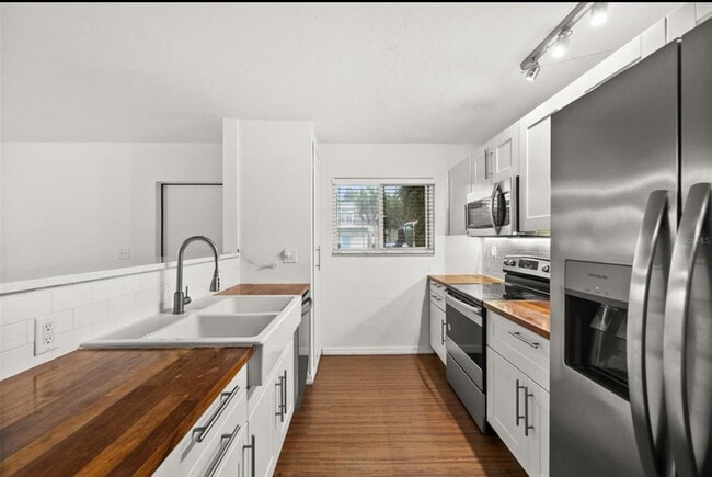 Photo - 2938 Clark Rd