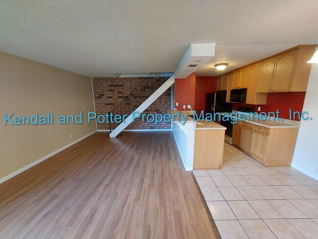 Photo - 2 Bed/1 bath Condo close to Capitola Village