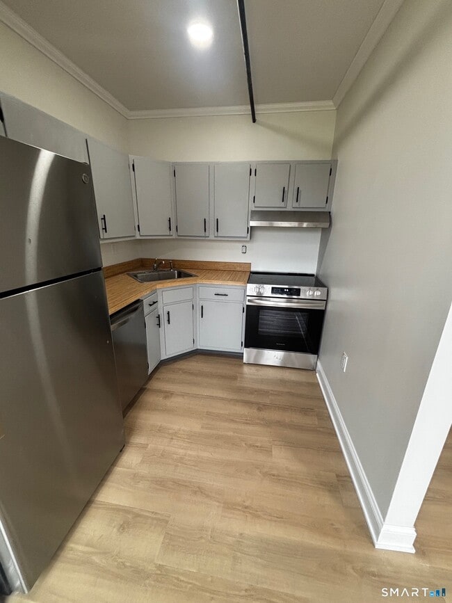 Photo - 222 Williams St E Unit 311