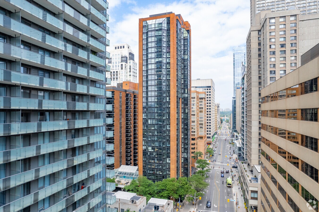 Photo - Bay Charles Tower