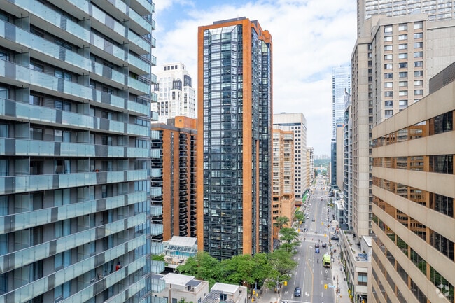 Exterior - Bay Charles Tower